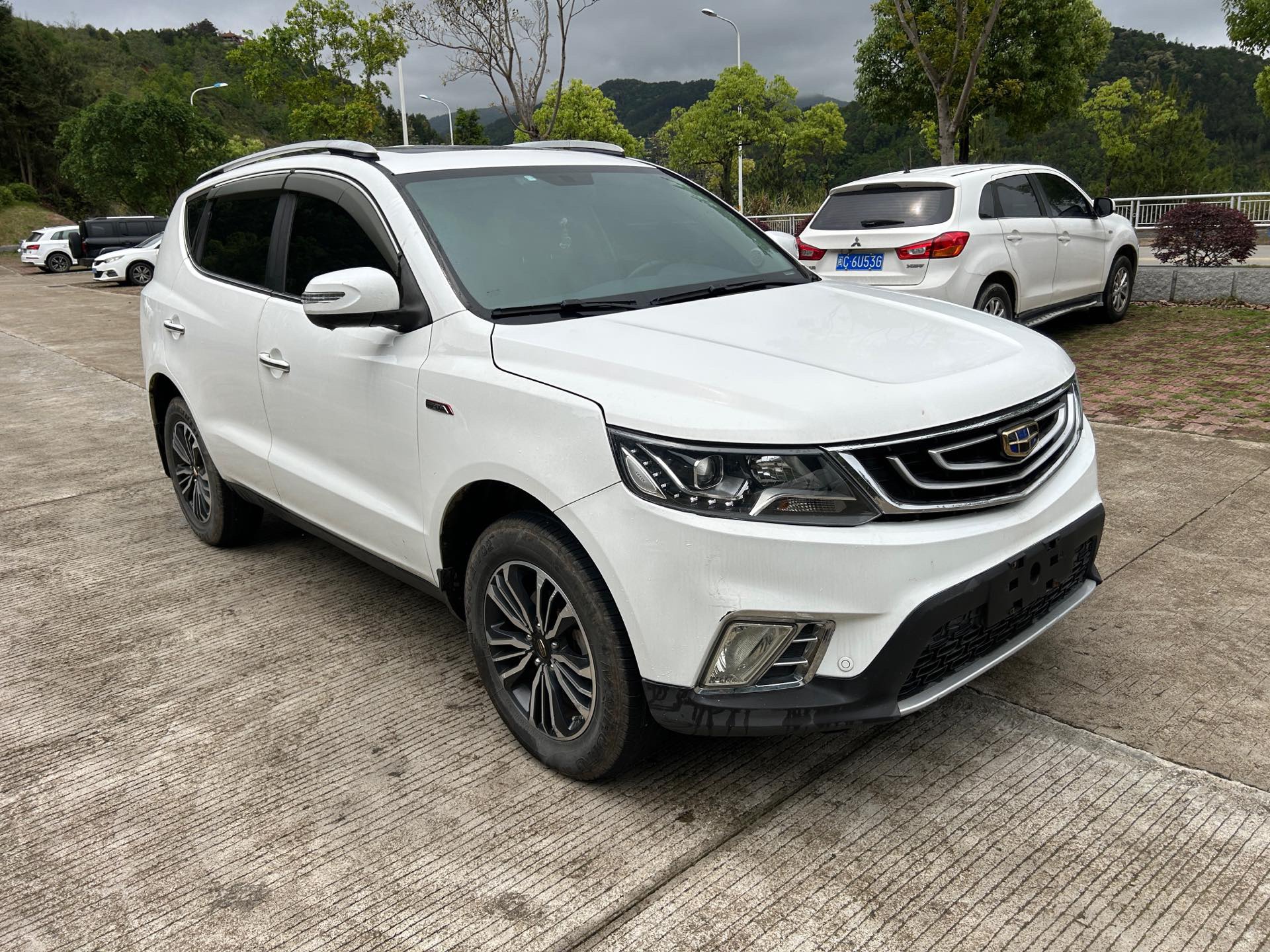 吉利汽车 远景X6 2016 汽车图片 #3