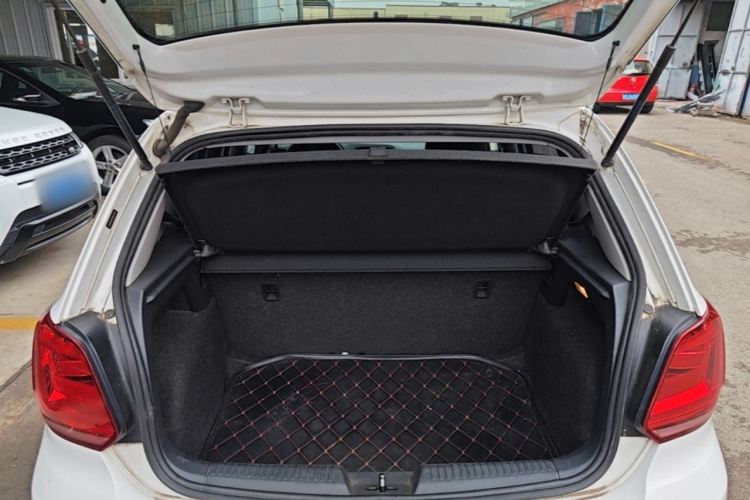 Volkswagen Polo 2017 #21 Volkswagen Polo 2017 car image #21