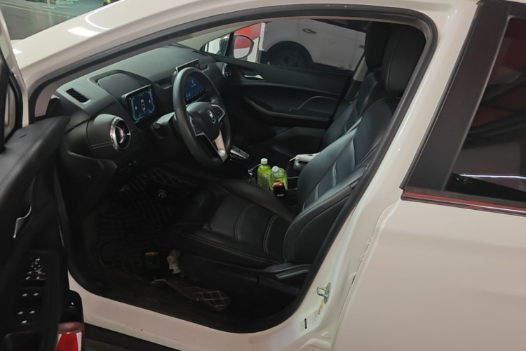 BYD Yuan New Energy 2019 imagen de coche #15