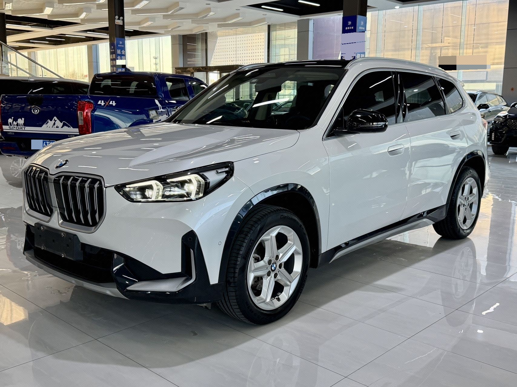 BMW X1 2023 BMW X1 2023 car image