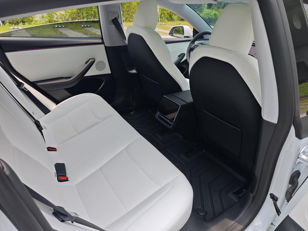 Tesla Model 3 2025 car image #16