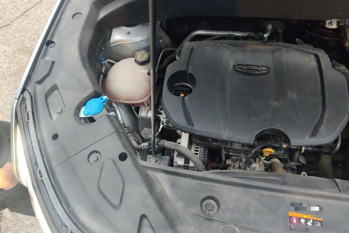 GEELY Boyue L 2024 car image #11