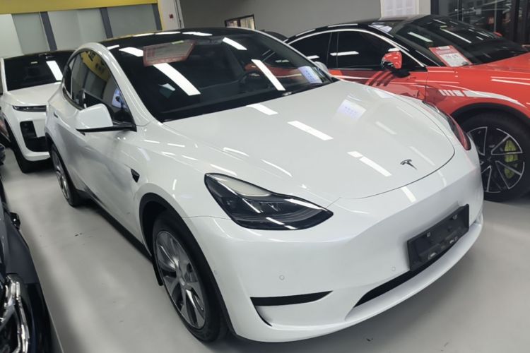 Tesla Model Y 2022 #4 Tesla Model Y 2022 immagine di auto #4