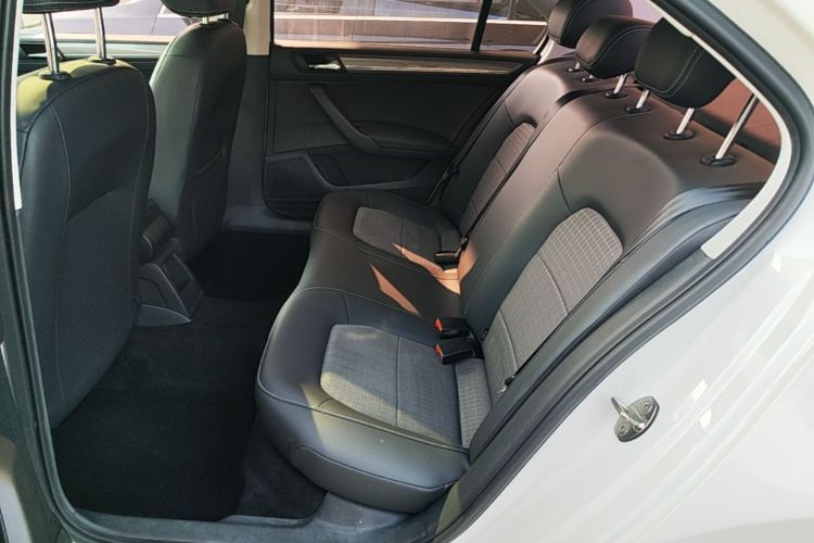 Volkswagen Santana 2020 car image #17
