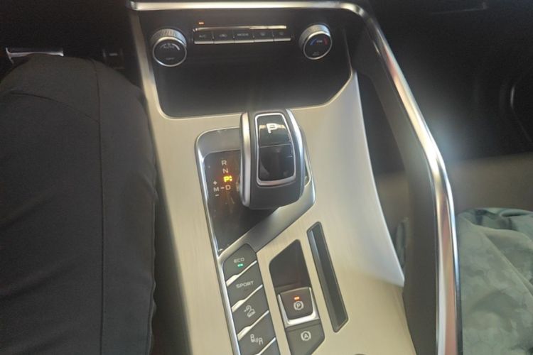 GEELY Coolray 2019 car image #14