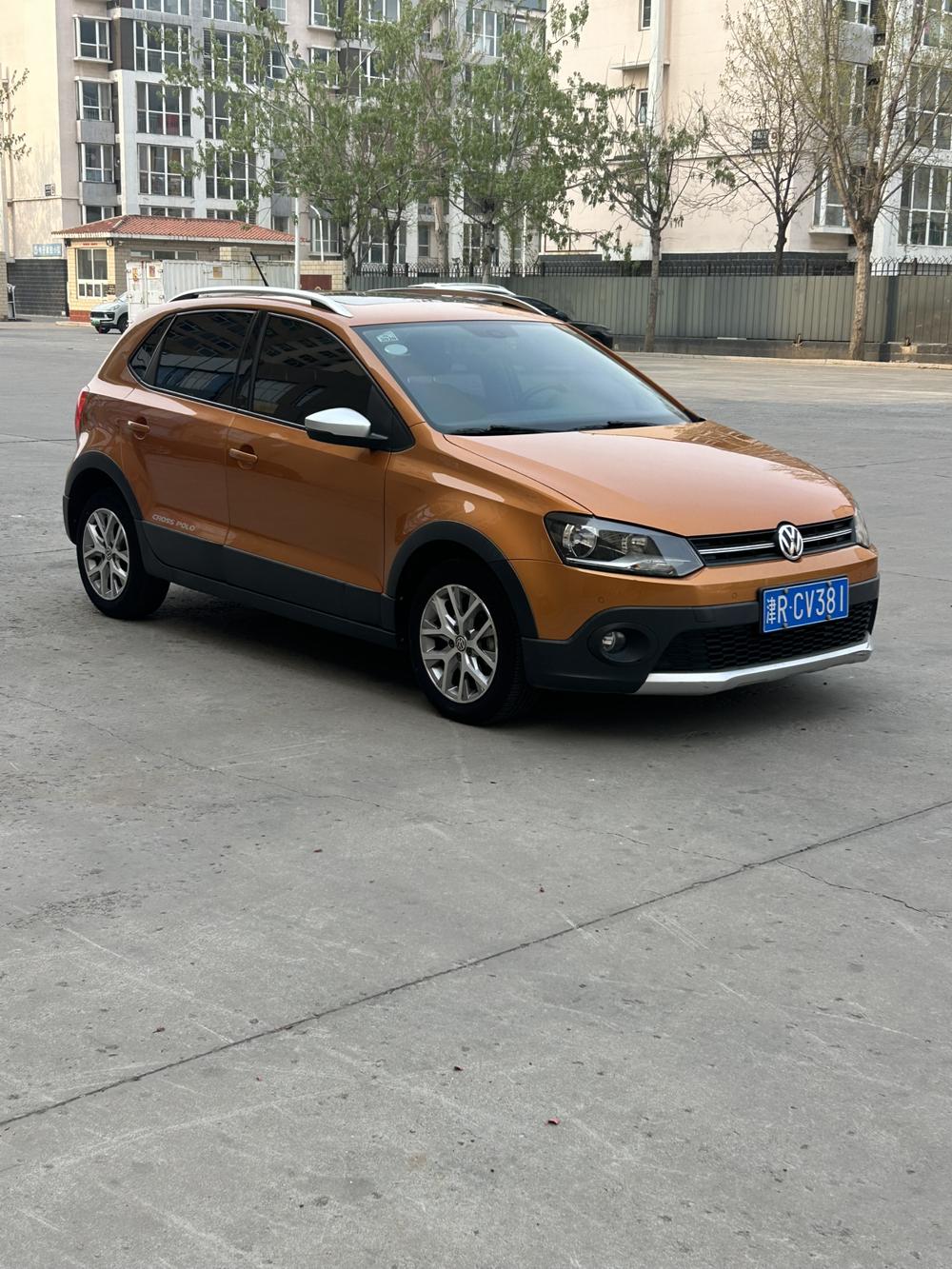 Volkswagen Polo 2017 car image #2
