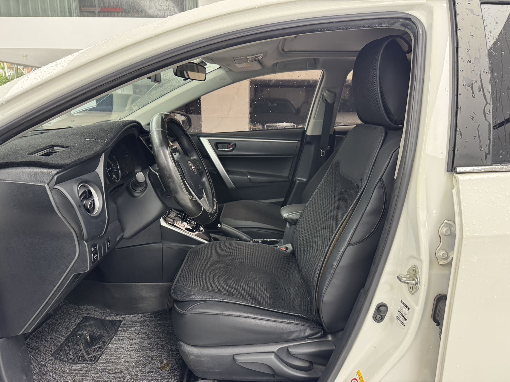 Toyota Corolla 2018 car image #6