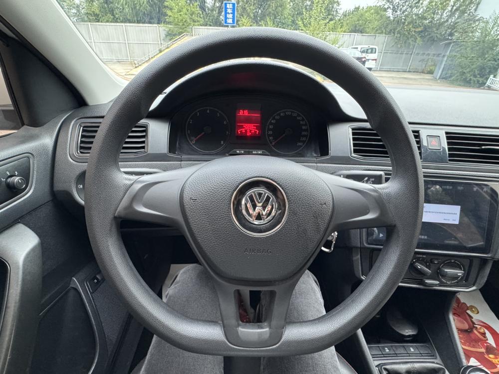 Volkswagen Santana 2021 car image #12