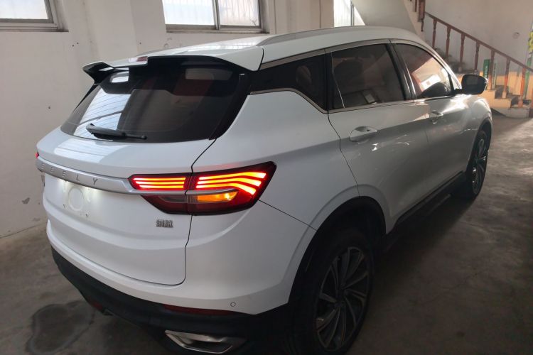 GEELY Coolray 2019 image de voiture #7