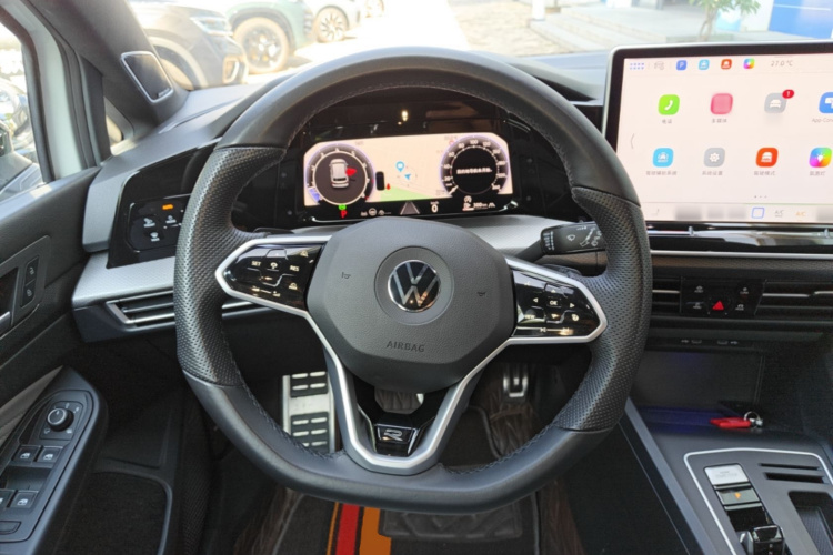 Volkswagen Golf 2025 #11 Volkswagen Golf 2025 car image #11