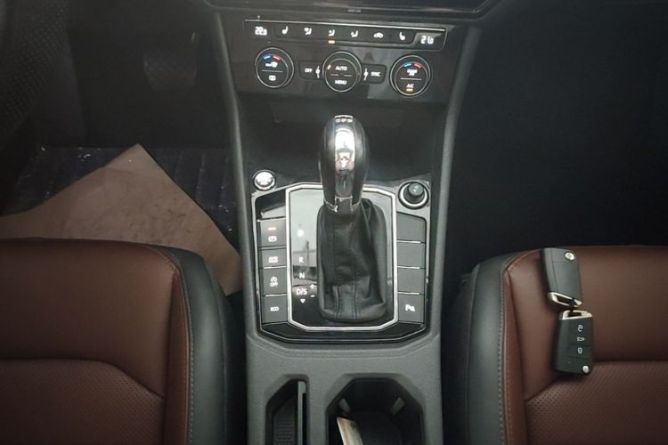 Volkswagen Lavida 2020 car image #14