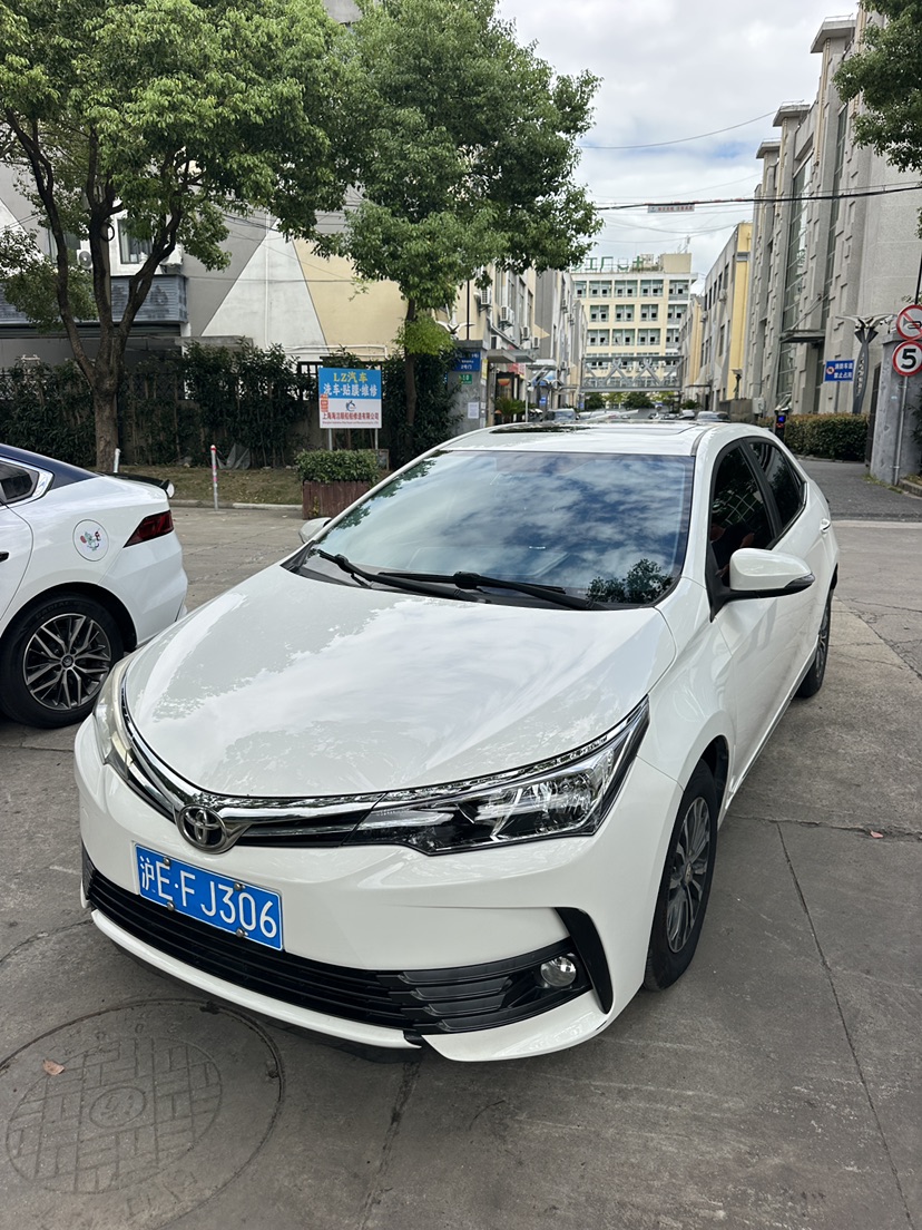 Toyota Corolla 2019 #2 Toyota Corolla 2019 car image #2
