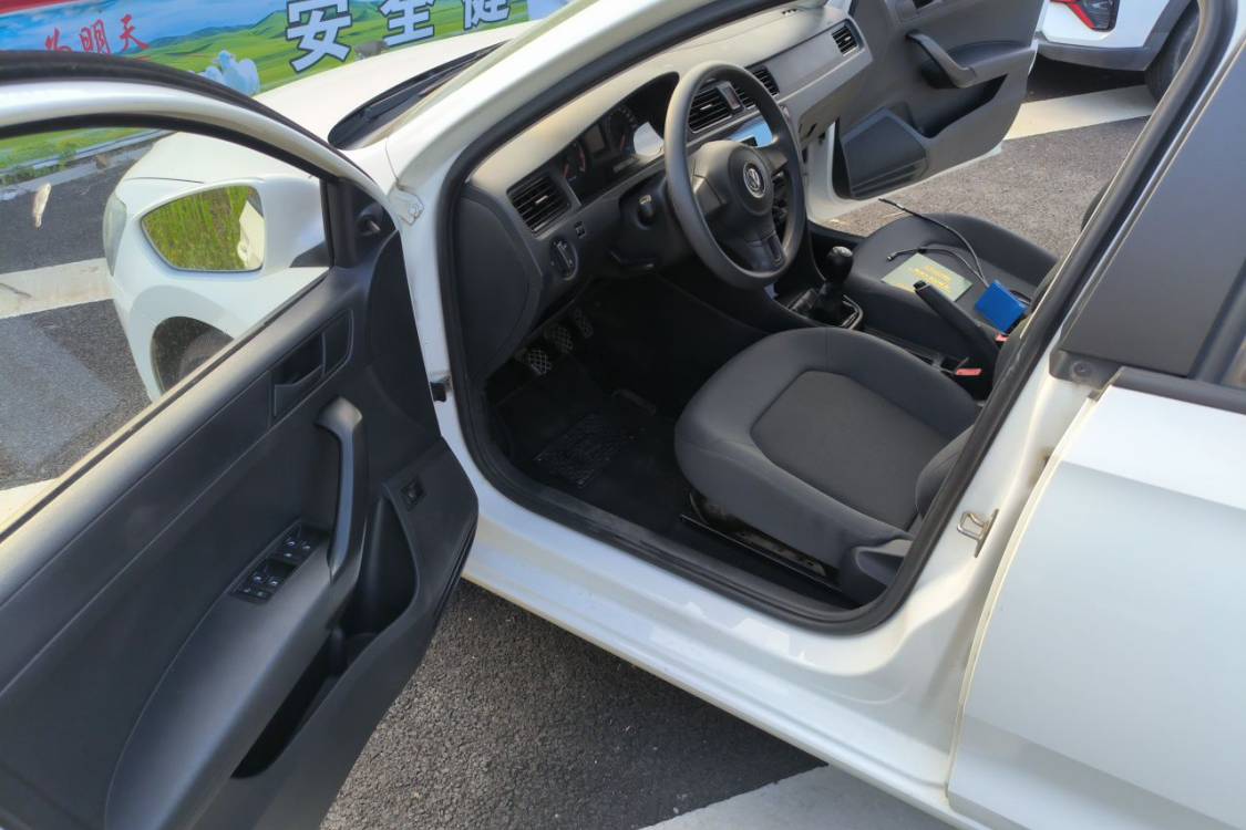 Volkswagen Santana 2015 car image #25