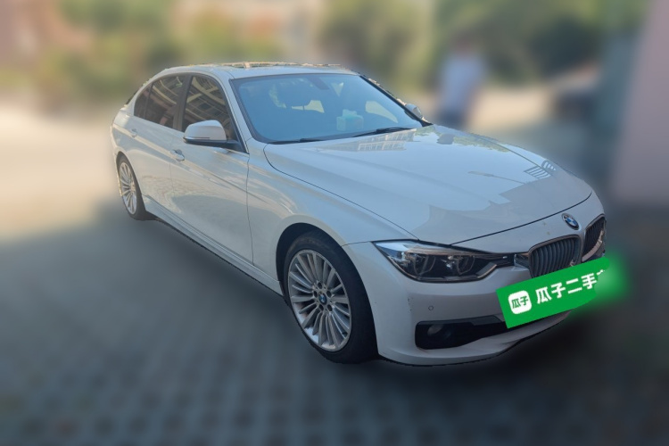 BMW 3 Series 2017 #4 BMW 3 Series 2017 car image #4