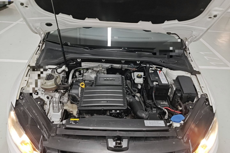 Volkswagen Golf 2017 car image #20