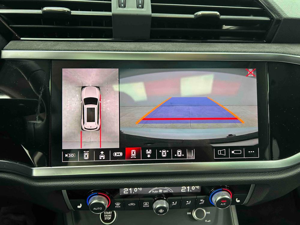 Audi Q3 2022 car image #14