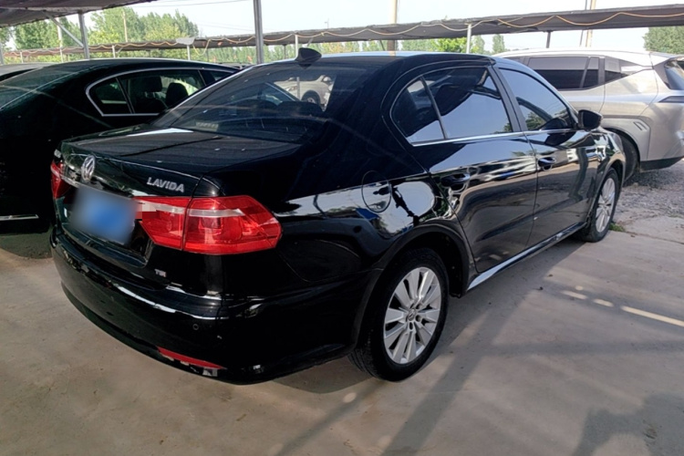 Volkswagen Lavida 2015 car image #7
