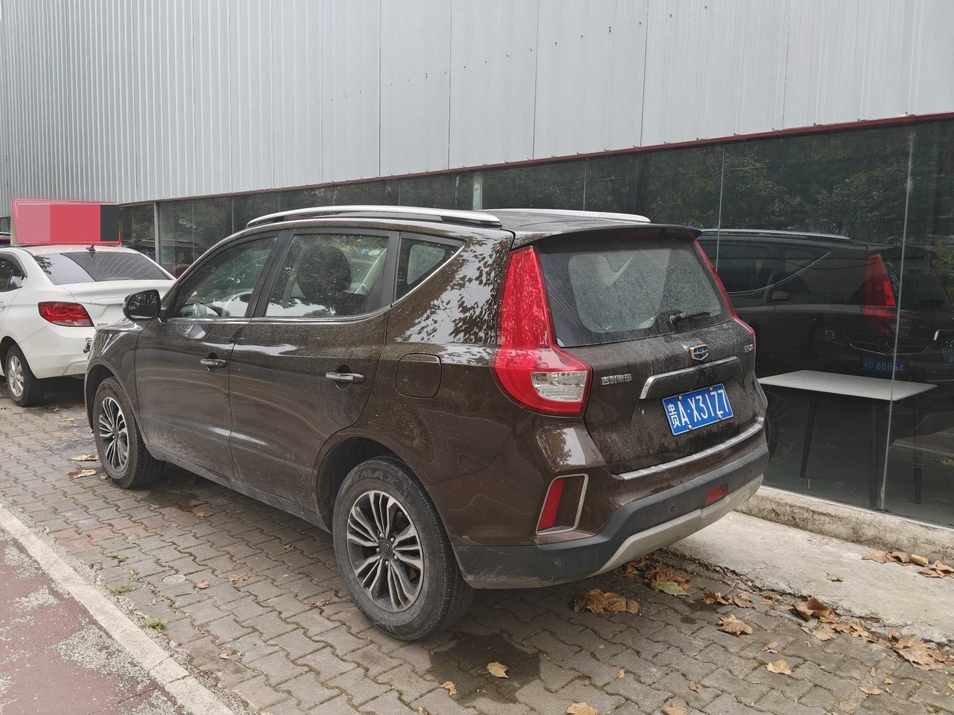 GEELY Vision X6 2017 immagine di auto #4