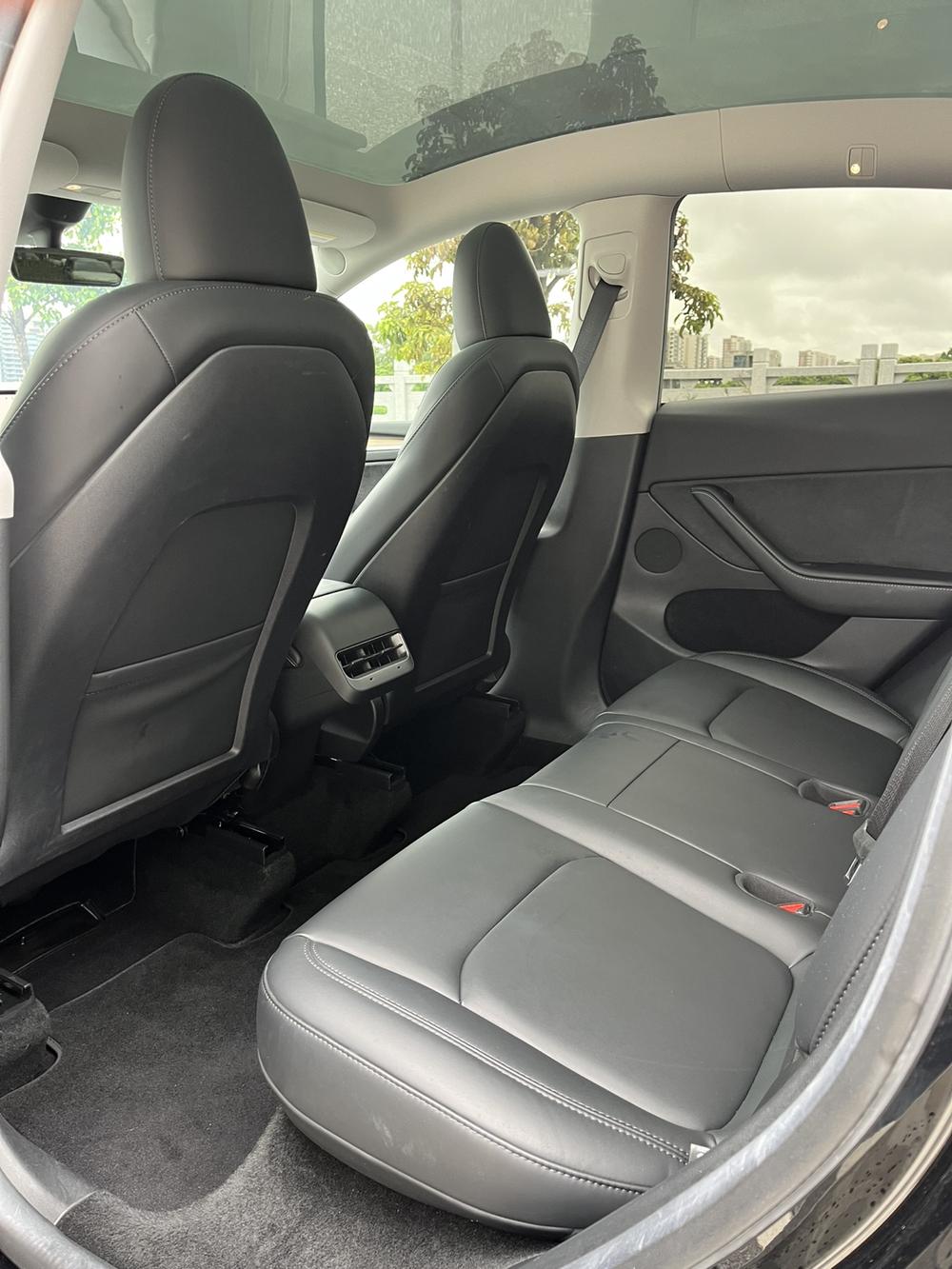 Tesla Model Y 2023 #9 Tesla Model Y 2023 car image #9