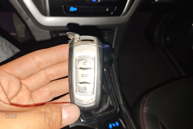 GEELY Emgrand 2015 #10 GEELY Emgrand 2015 car image #10