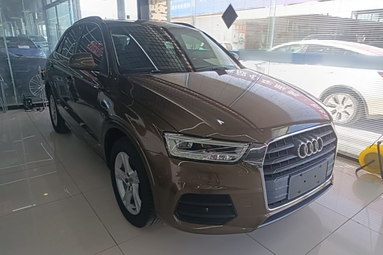 Audi Q3 2018 #4 Audi Q3 2018 car image #4