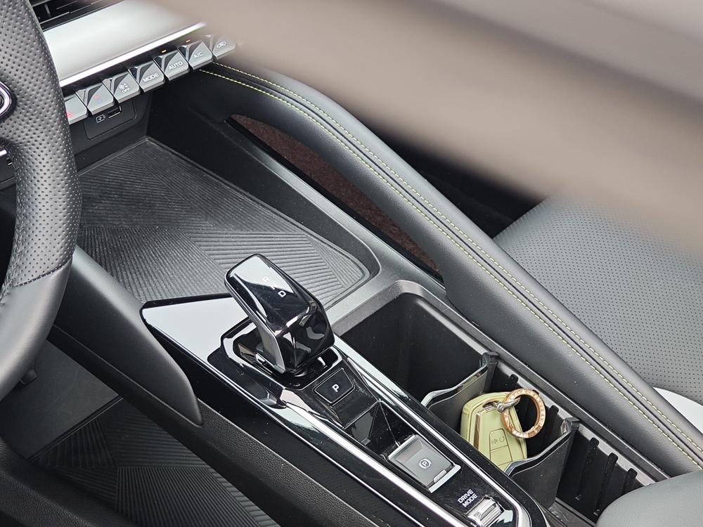 GEELY Coolray 2023 #16 GEELY Coolray 2023 car image #16