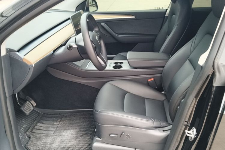 Tesla Model Y 2022 #15 Tesla Model Y 2022 car image #15