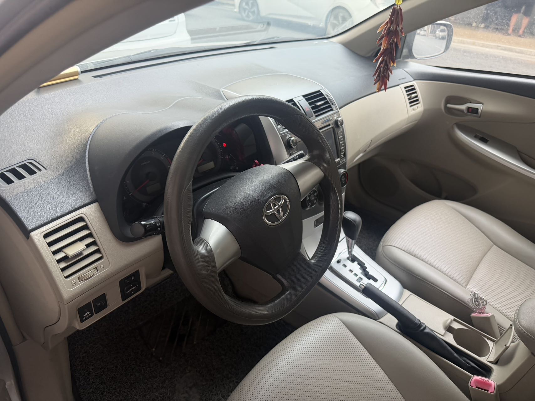 Toyota Corolla 2014 immagine di auto #6