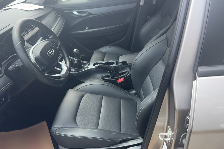 GEELY Emgrand 2021 car image #14