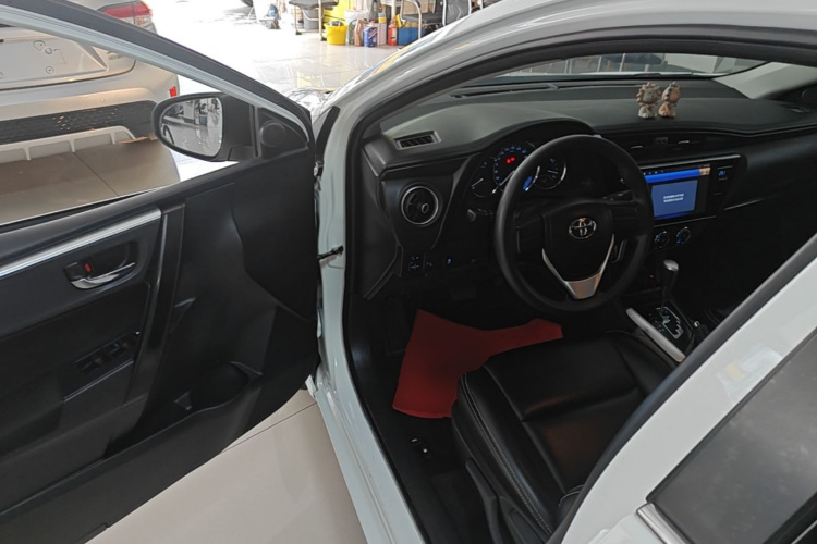 Toyota Corolla 2019 car image #16