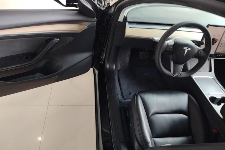 Tesla Model 3 2023 #12 Tesla Model 3 2023 car image #12