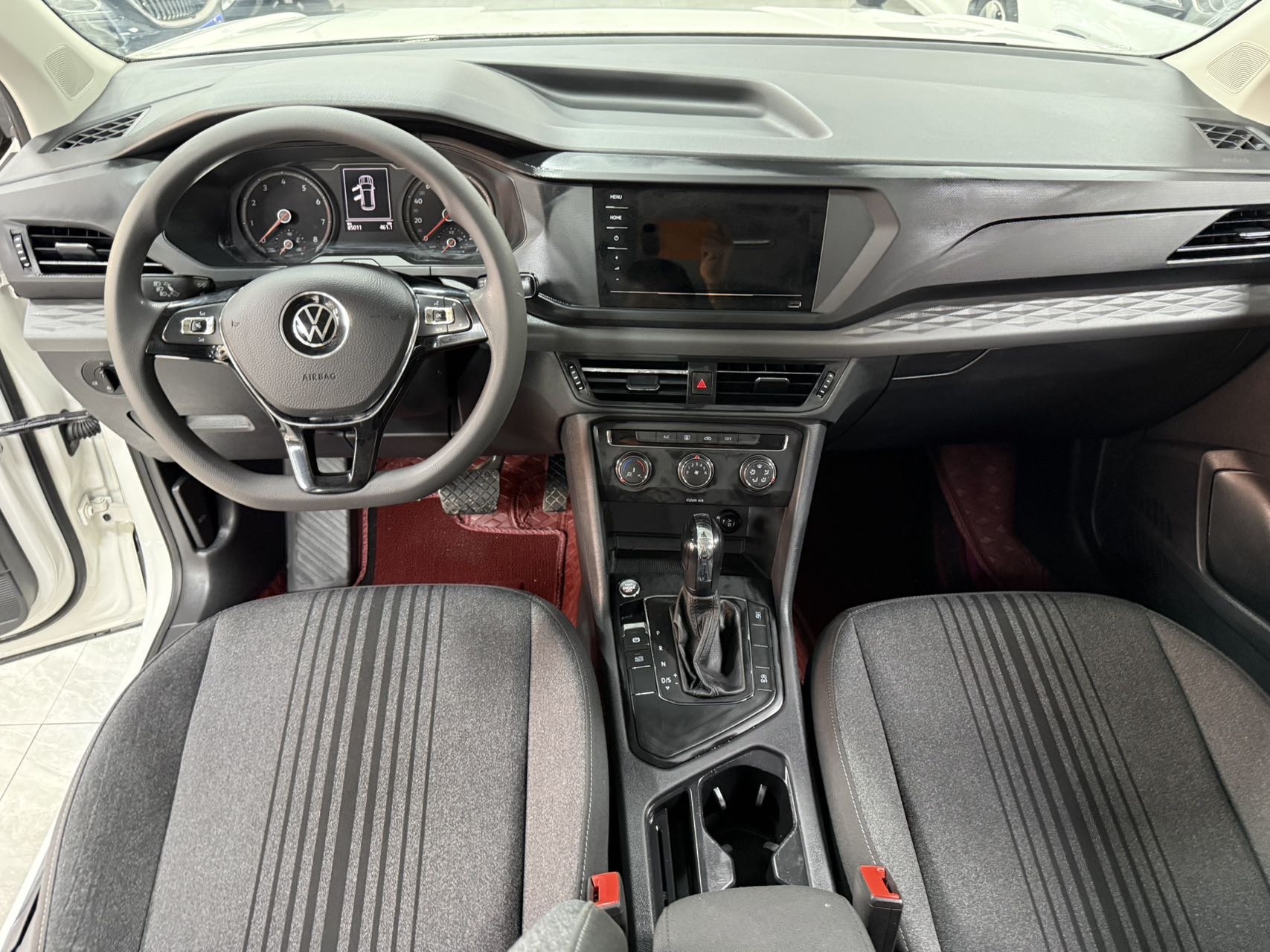 Volkswagen Tharu 2021 immagine di auto #6