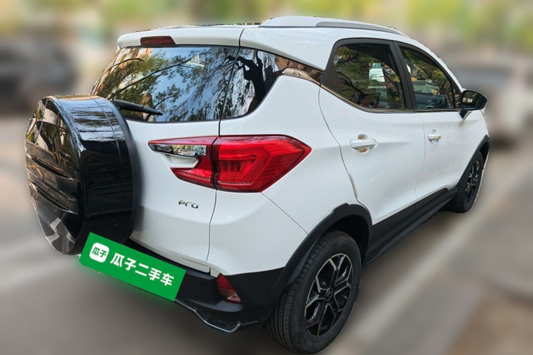 BYD Yuan Pro 2023 изображение автомобиля #5