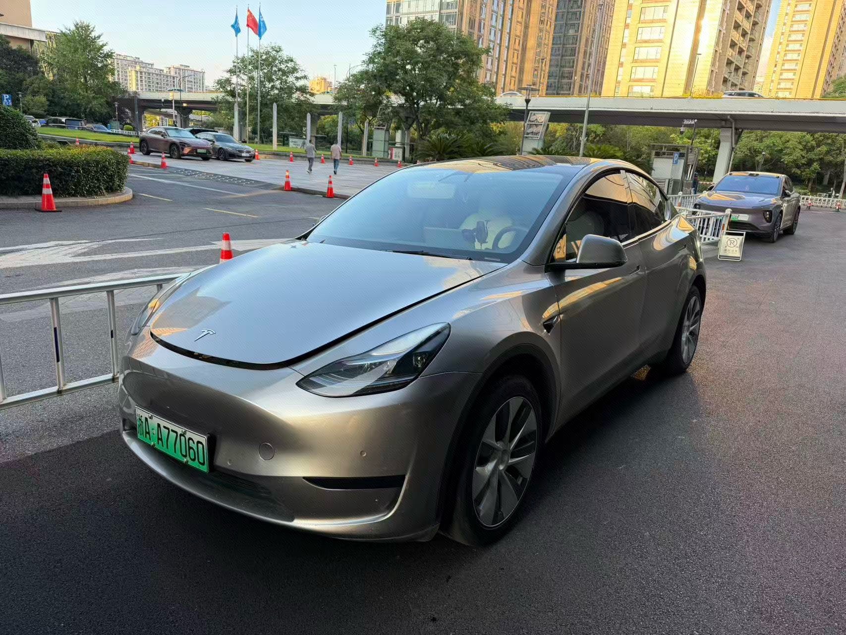 Tesla Model Y 2022 Tesla Model Y 2022 car image