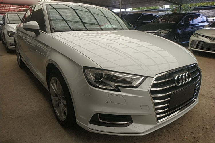 Audi A3 2019 صورة سيارة #4