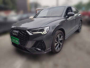 Audi Q3 2022 car image 