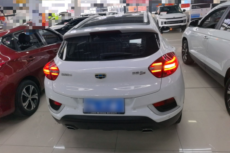GEELY Emgrand GS 2016 car image #6