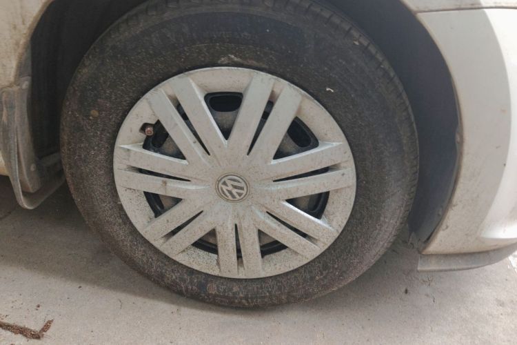 Volkswagen Polo 2016 car image #6
