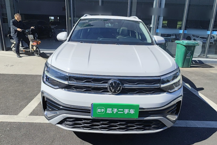 Volkswagen Tharu 2024 صورة سيارة #3