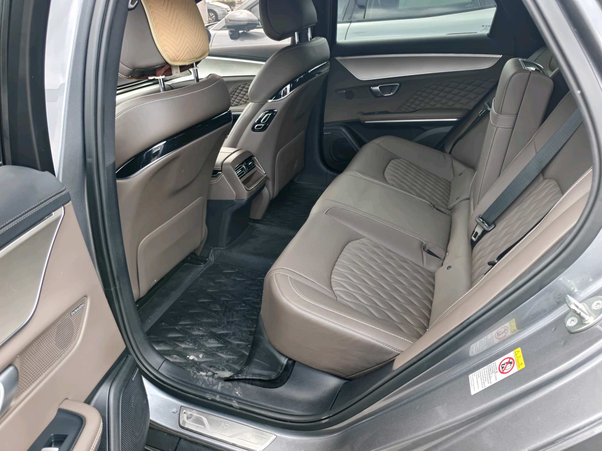 BYD Han 2023 imagem de carro #5