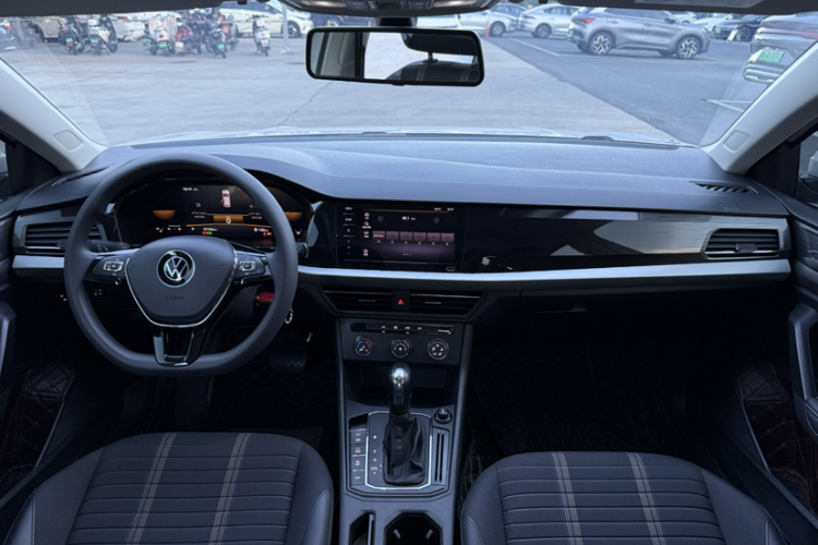 Volkswagen Lavida 2022 car image #15
