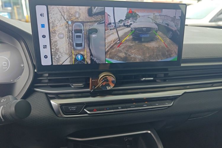 GEELY Emgrand 2023 car image #13