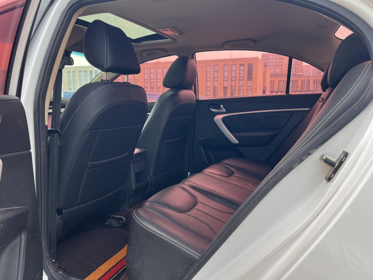 GEELY Emgrand 2017 car image #8