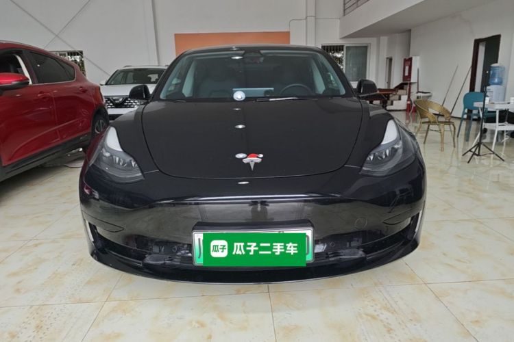 Tesla Model 3 2022 car image #3