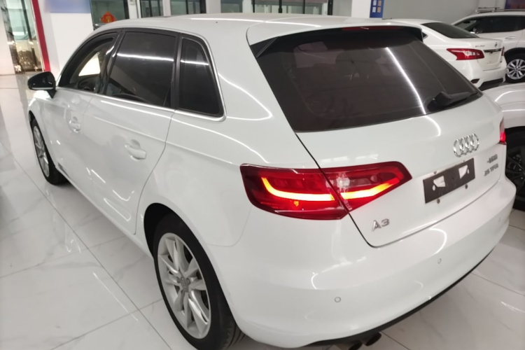 Audi A3 2015 car image #5