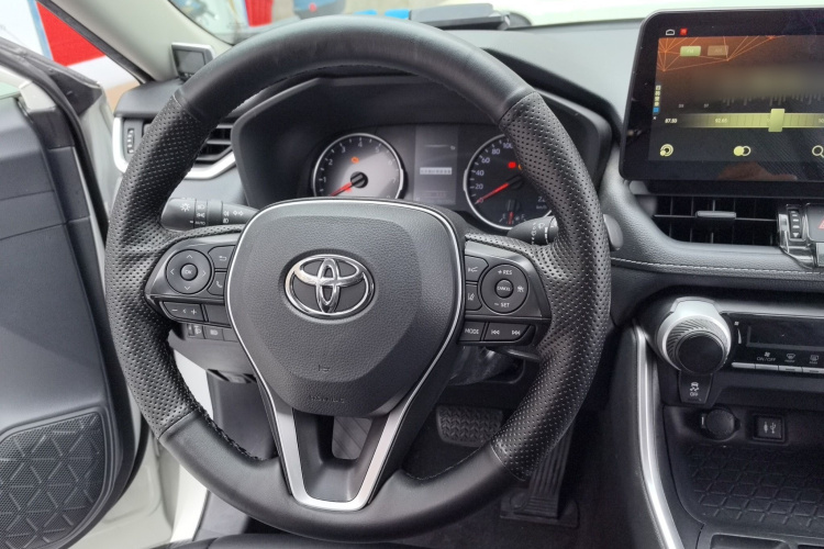 Toyota RAV4 2020 imagem de carro #15