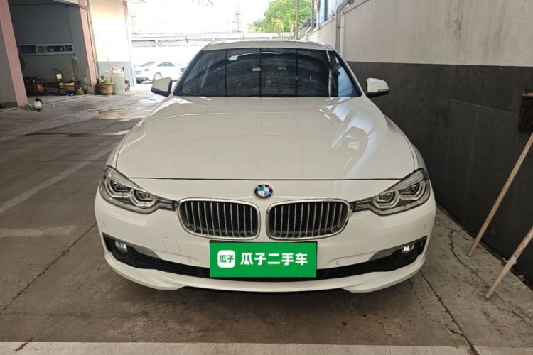 BMW 3 Series 2018 #3 BMW 3 Series 2018 car image #3