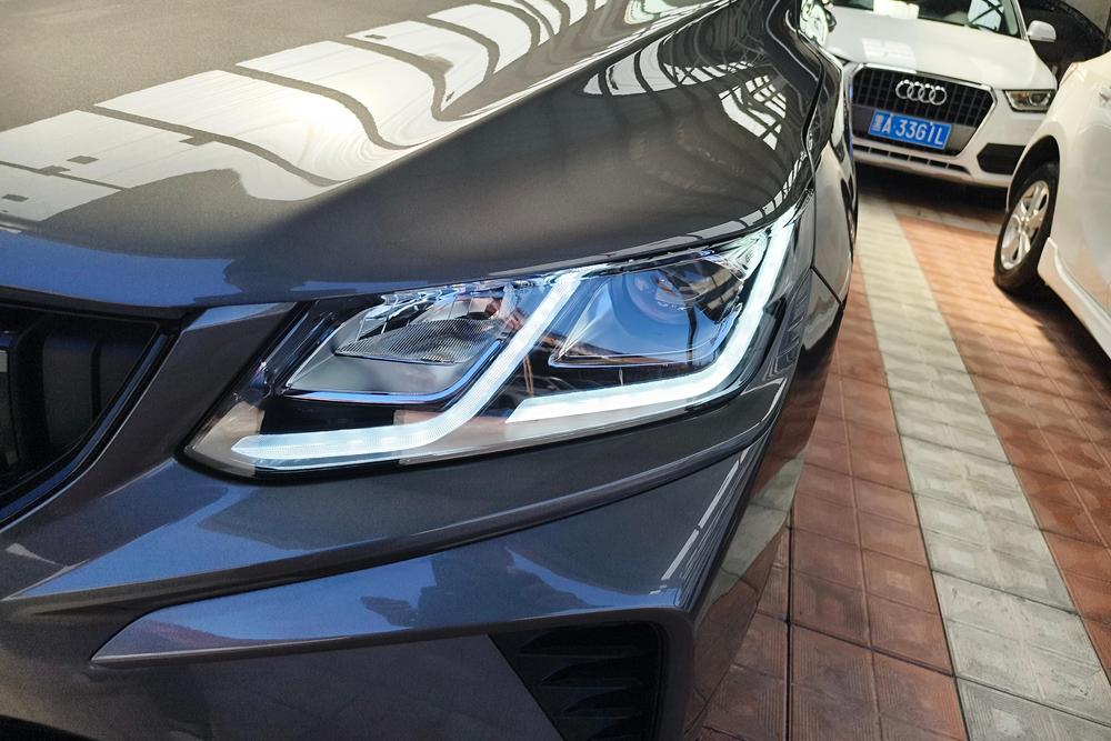 GEELY Coolray 2023 image de voiture #4