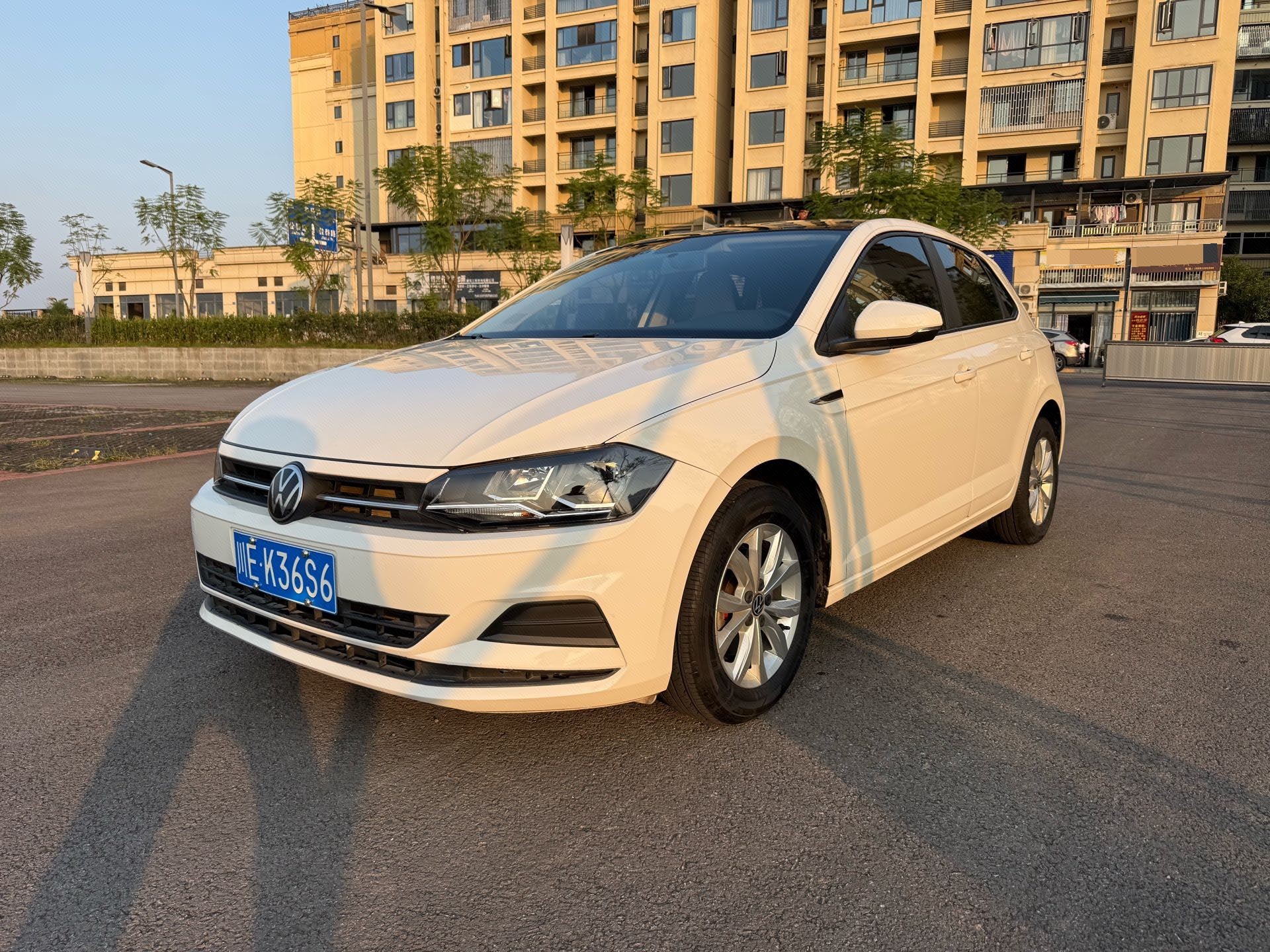 Volkswagen Polo 2021 car image 