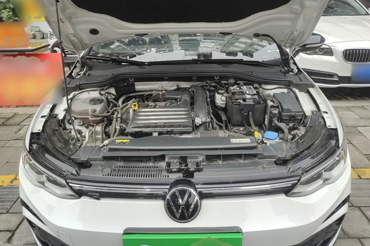 Volkswagen Golf 2023 car image #20